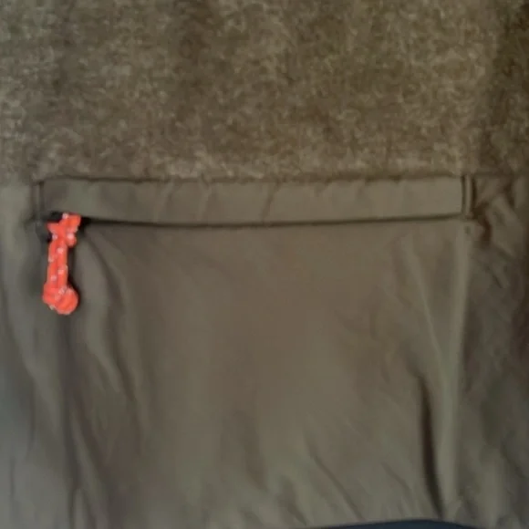 AE 77 Performance American Eagle Outfitters Fleece Front Zip Vest - Picture 6 of 6